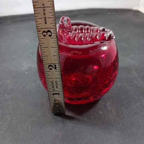 Vintage 90's Crackle Art Glass Red Apple Paperweight - Picture 7 of 7